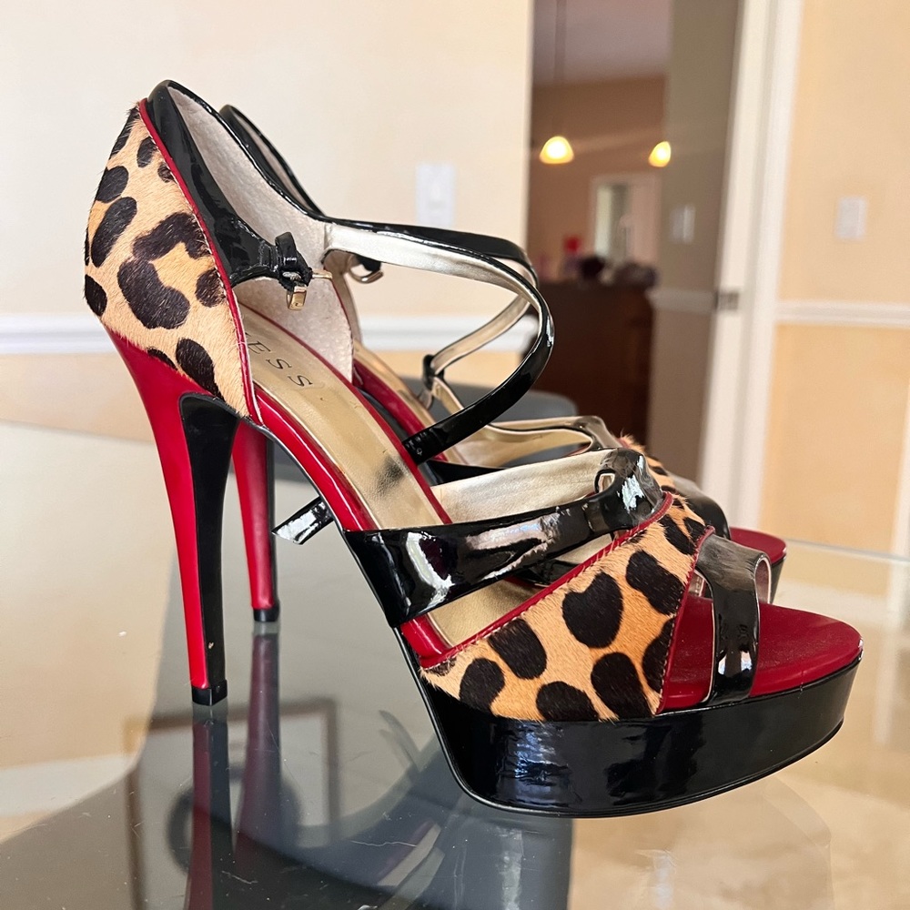 GUESS never worn red and black  leopard heels!